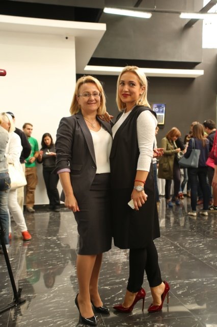 Неонила Божко, коммерческий директор ТРЦ Art Mall и Юлия Ванченко, управляющая A-Gallery